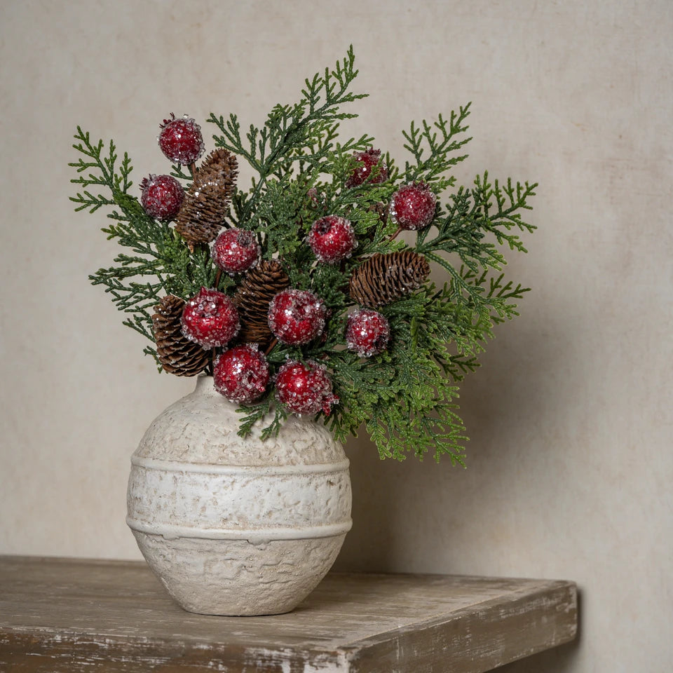 ICY CEDAR, POMEGRANATE & PINECONE SPRAY 17.5"