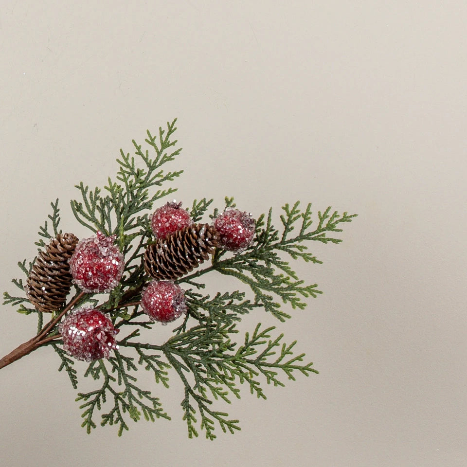 ICY CEDAR, POMEGRANATE & PINECONE SPRAY 17.5"