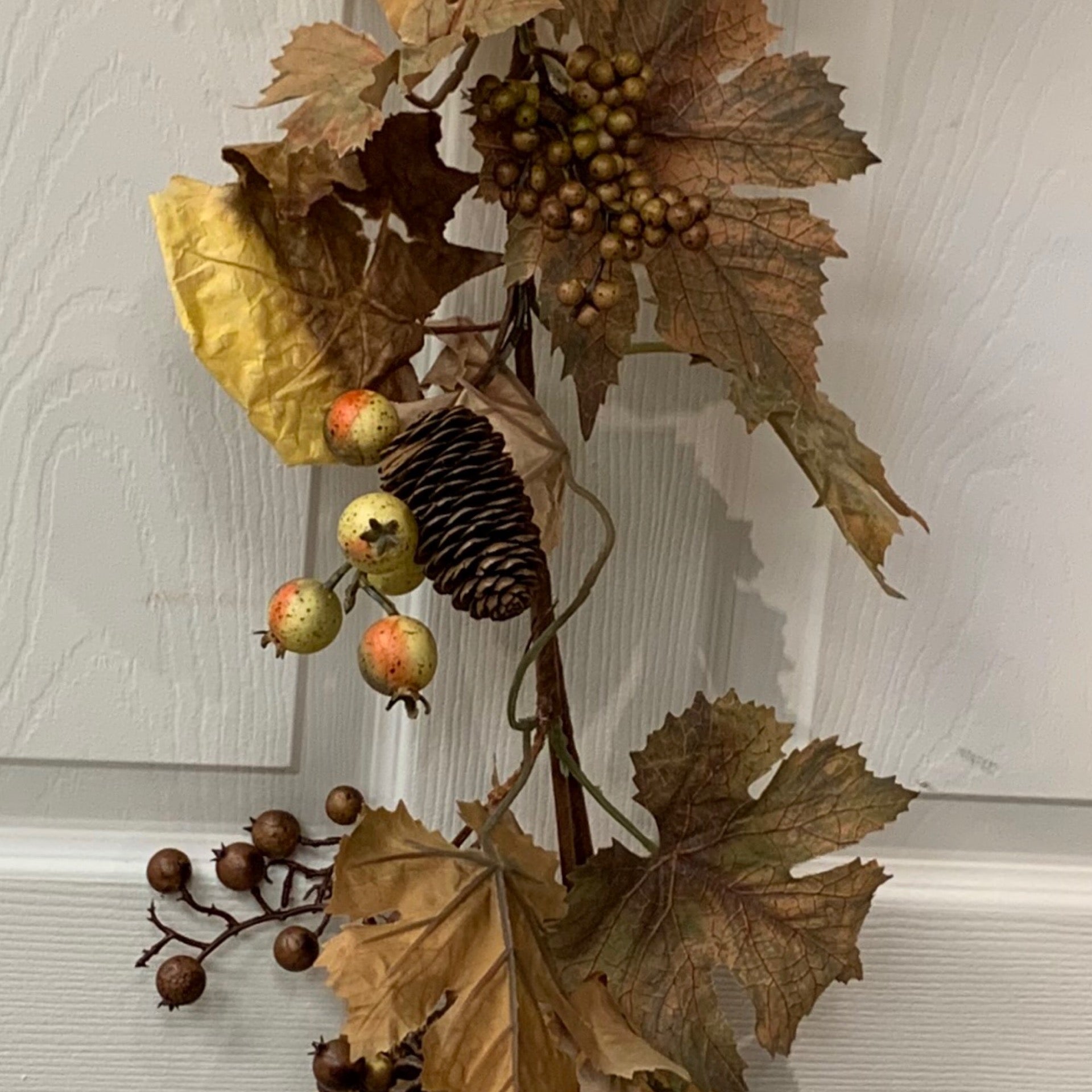 Maple Leaf Pine Cone Garland | 6'