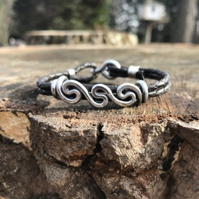 Eddy Twist Bracelet | Multiple Sizes