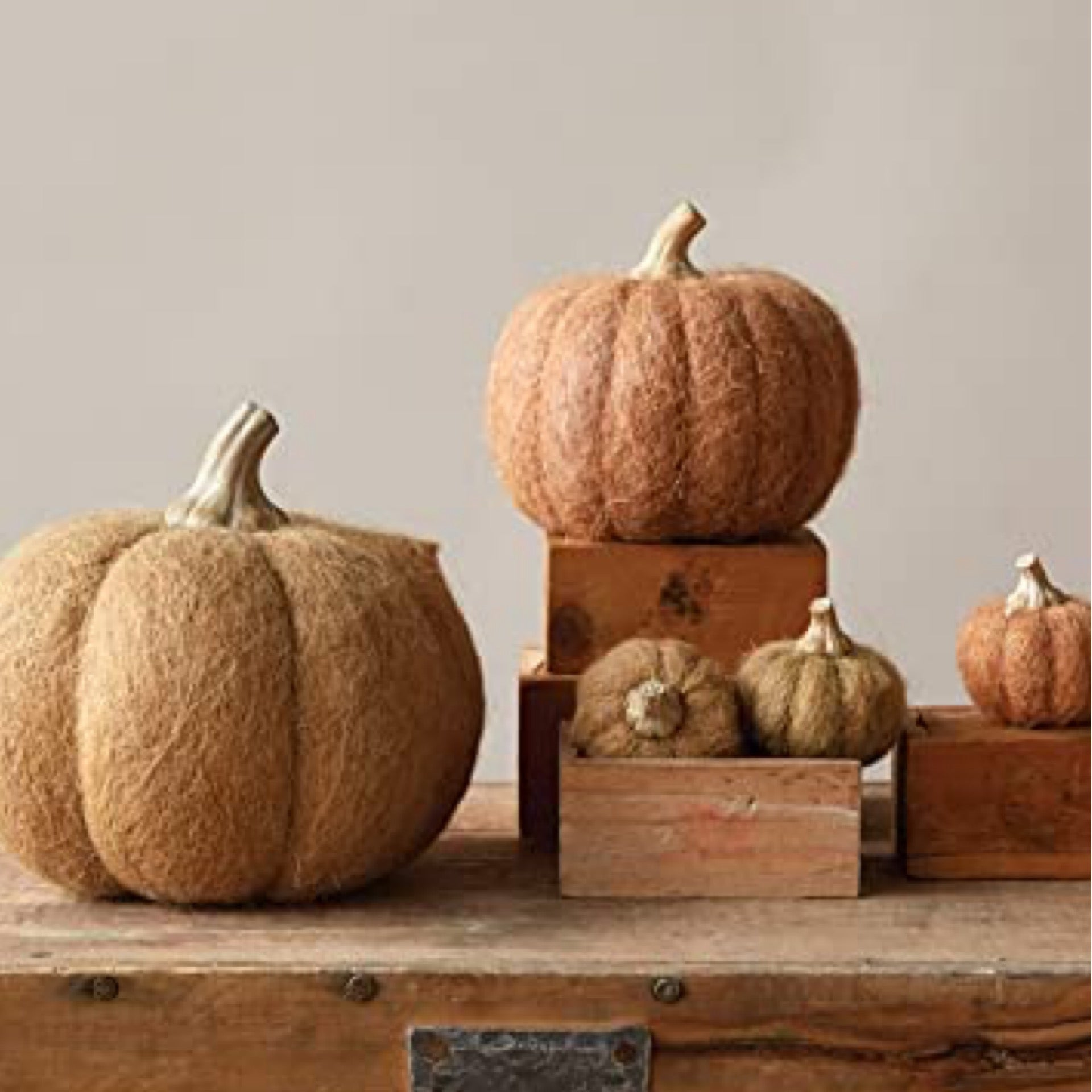 Felt Pumpkin | 4.5"