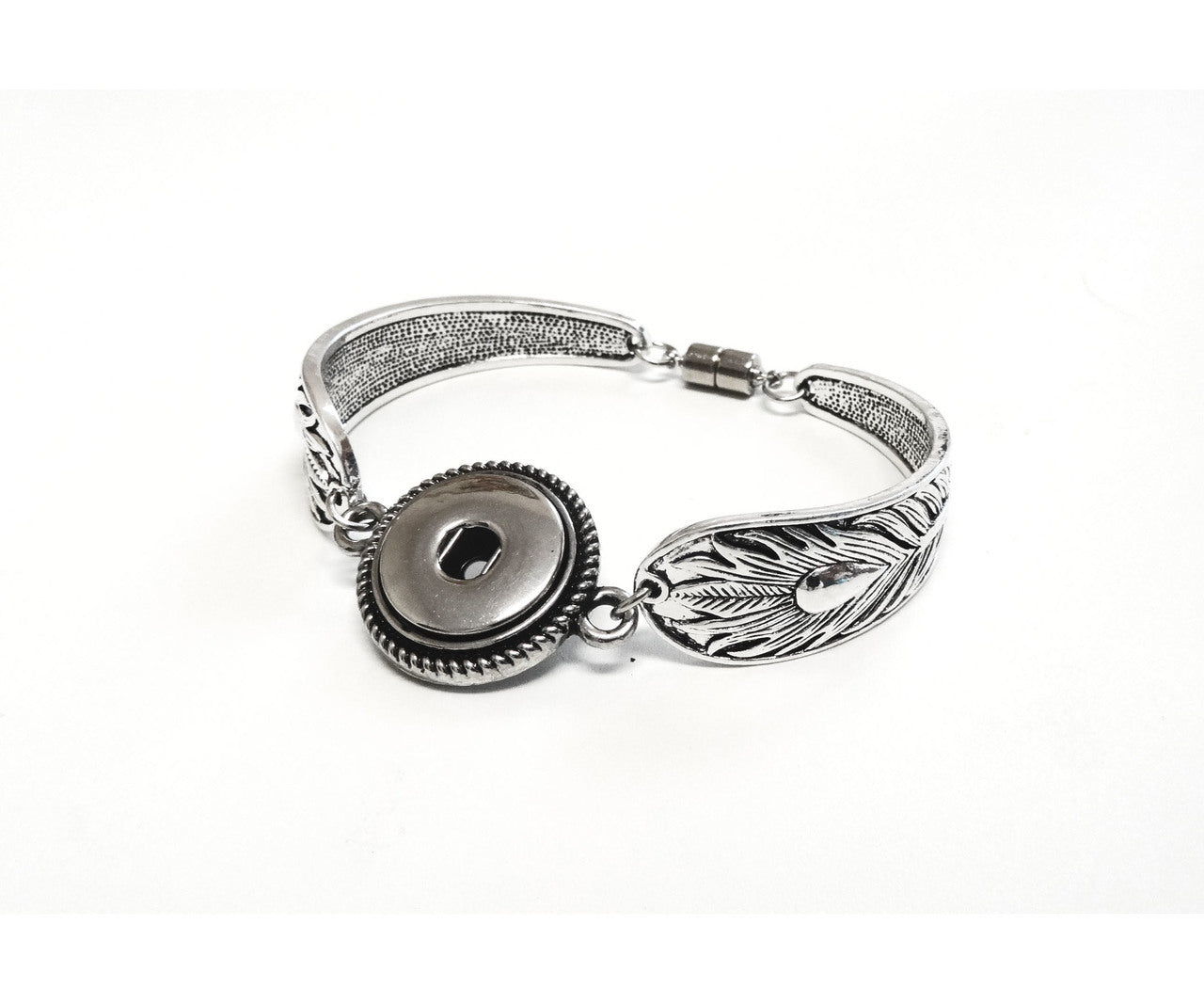 FEATHER MAGNETIC SNAP JEWEL CUFF