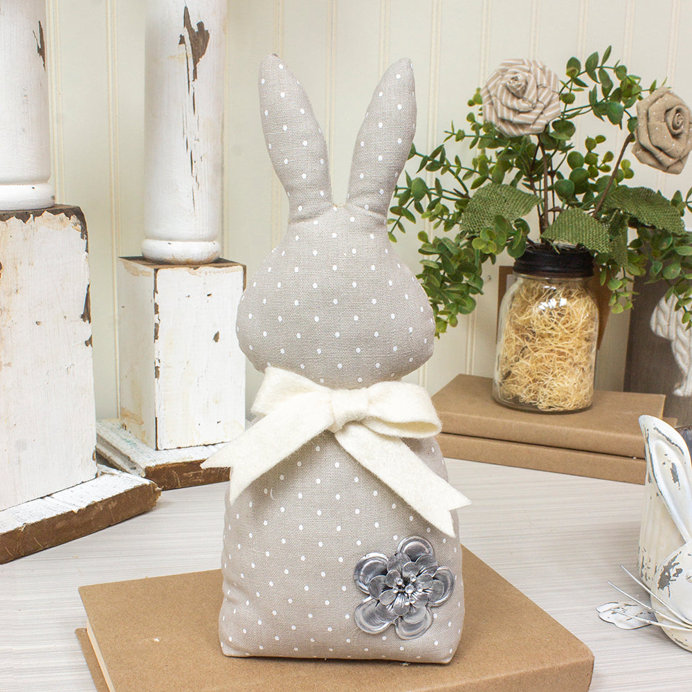 Polka Dot Bunny w/Daisy