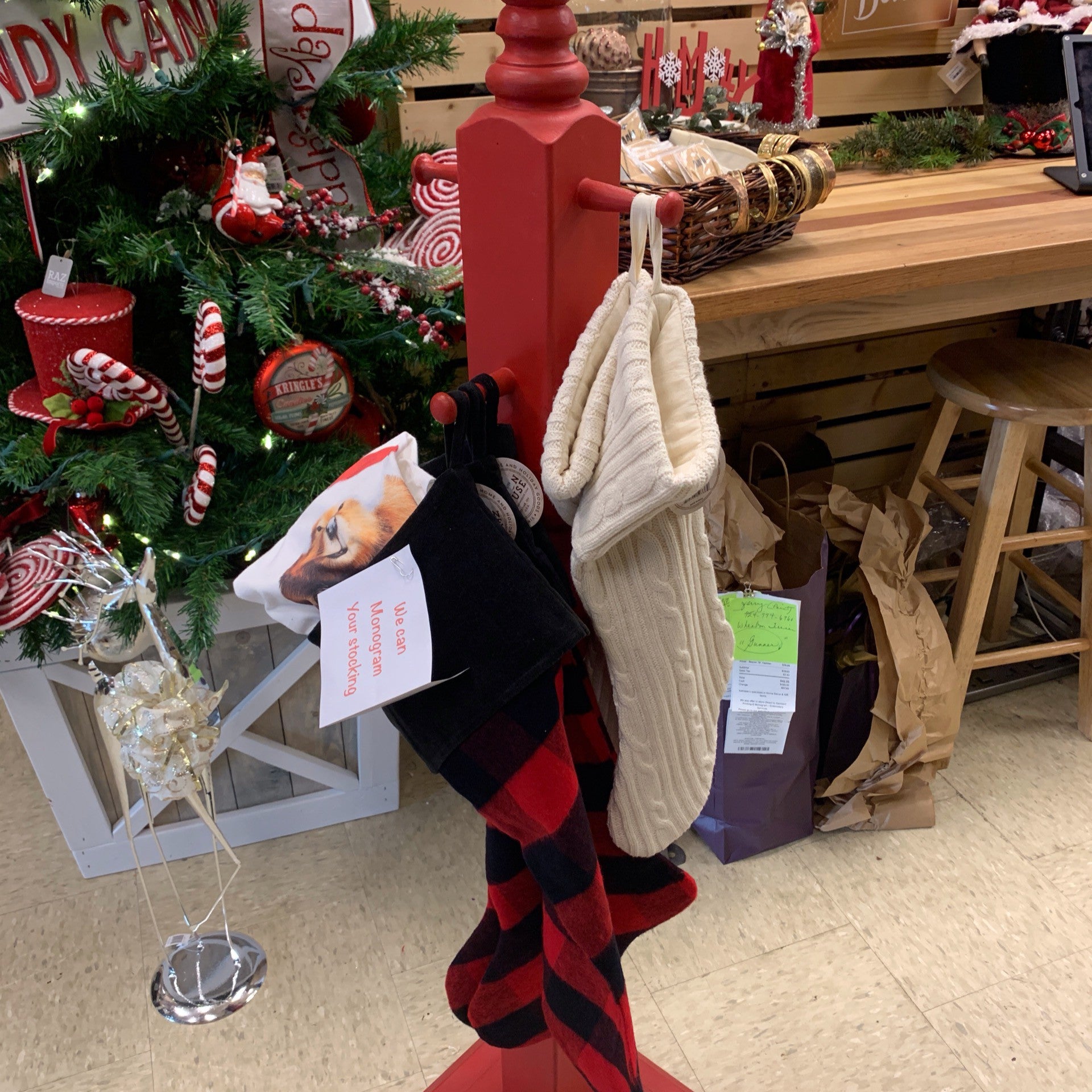 STOCKING POST